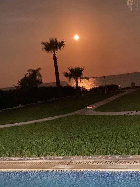 Ionion Beachfront Villa Ayia Napa Exterior foto