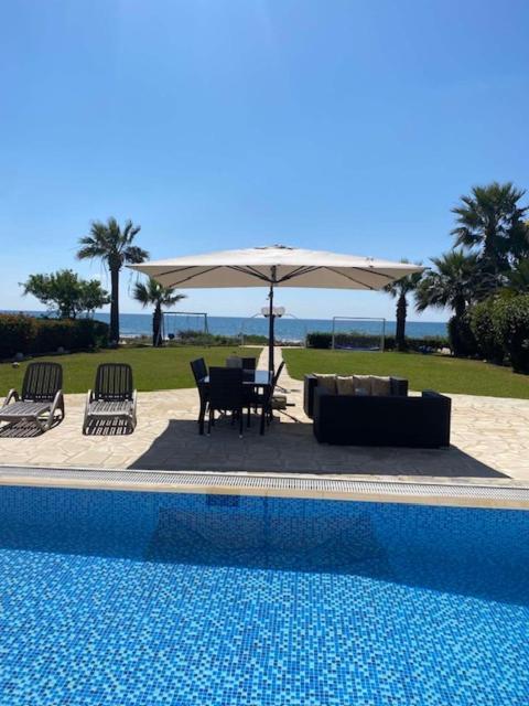 Ionion Beachfront Villa Ayia Napa Exterior foto