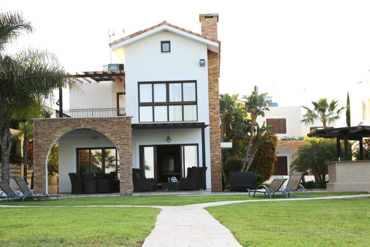 Ionion Beachfront Villa Ayia Napa Exterior foto