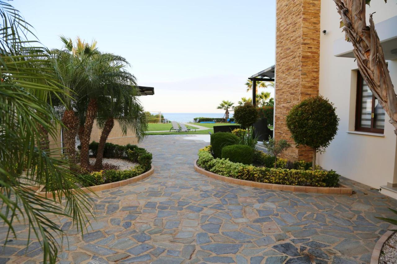 Ionion Beachfront Villa Ayia Napa Exterior foto